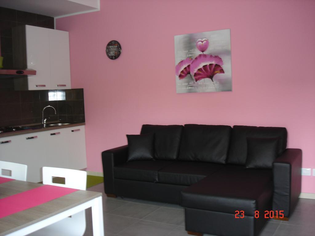 Blau Vacanze Peschiera del Garda Habitación foto