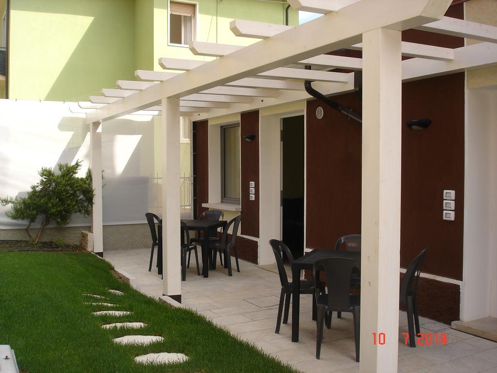 Blau Vacanze Peschiera del Garda Habitación foto